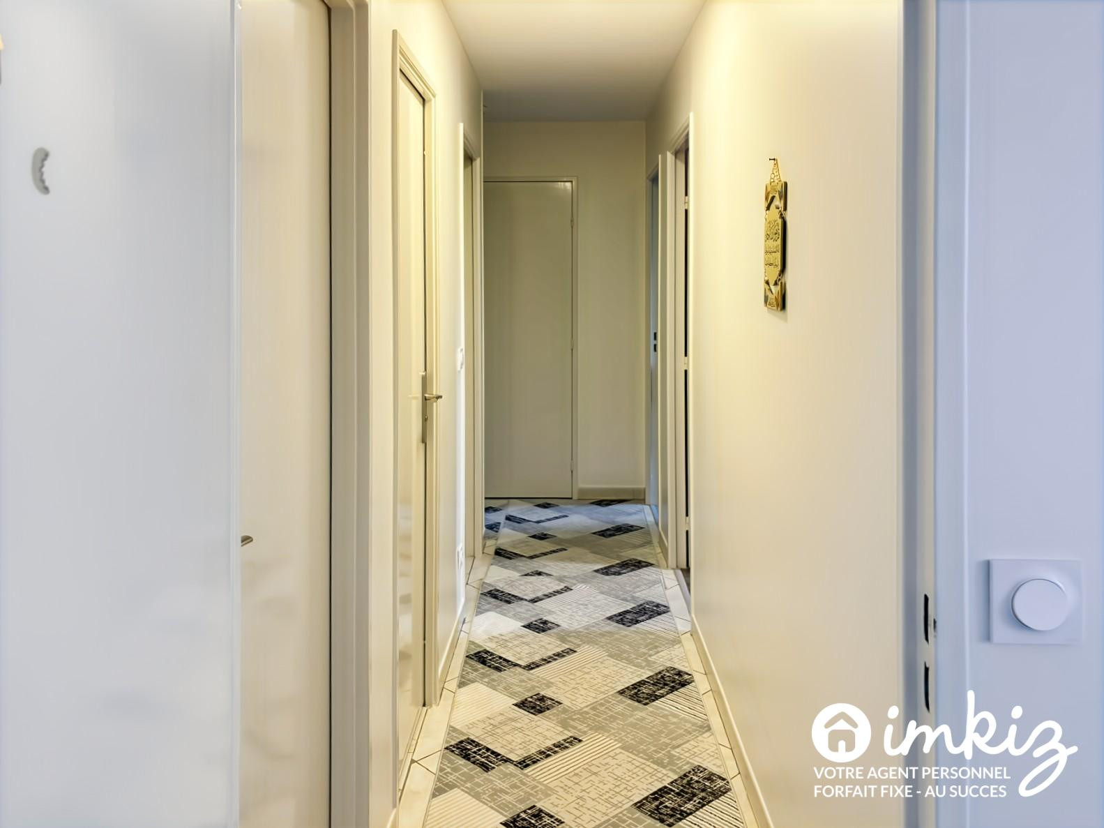 
                                                Vente
                                                 Appartement 4 pièces