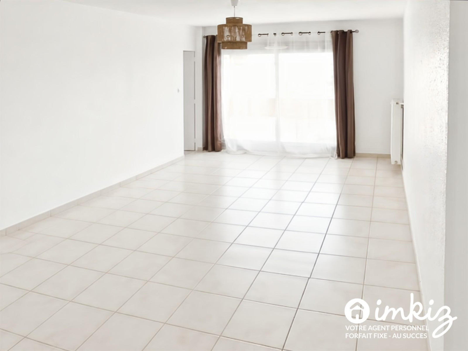 
                                                Vente
                                                 Appartement 4 pièces