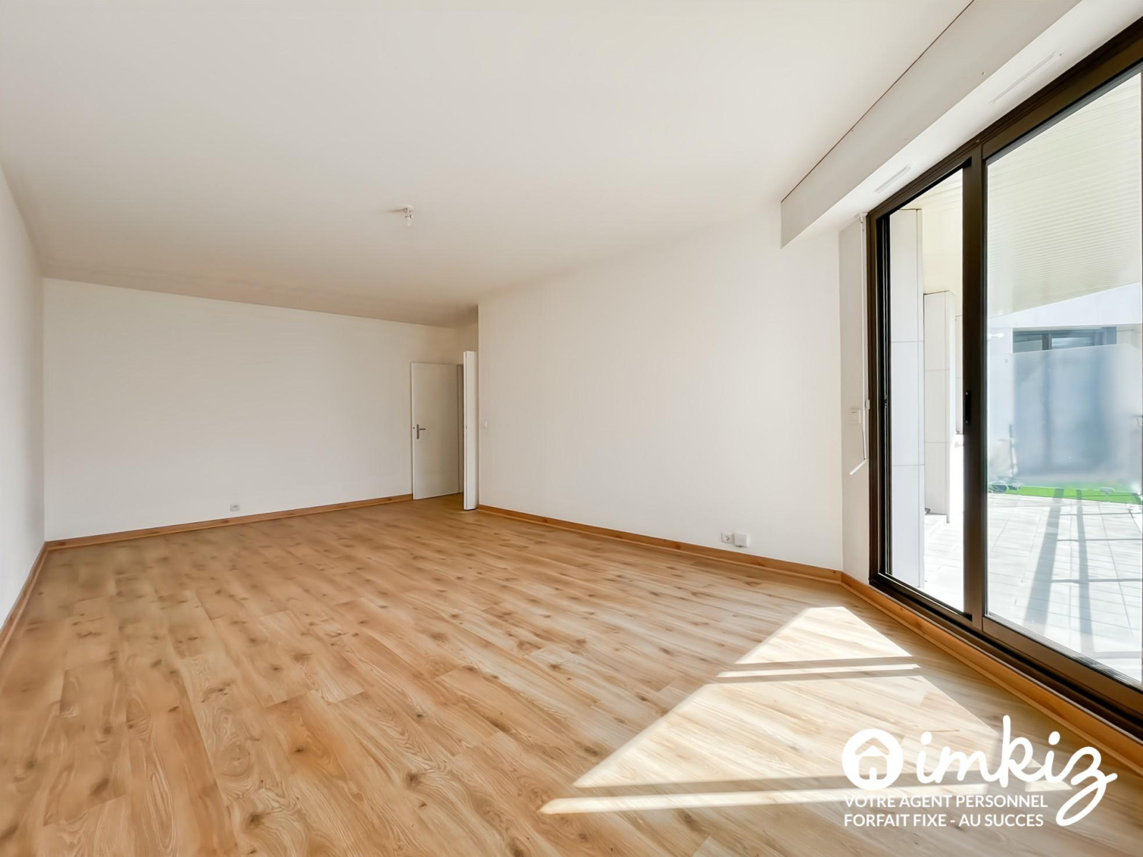 
                                                Vente
                                                 Appartement 4 pièces