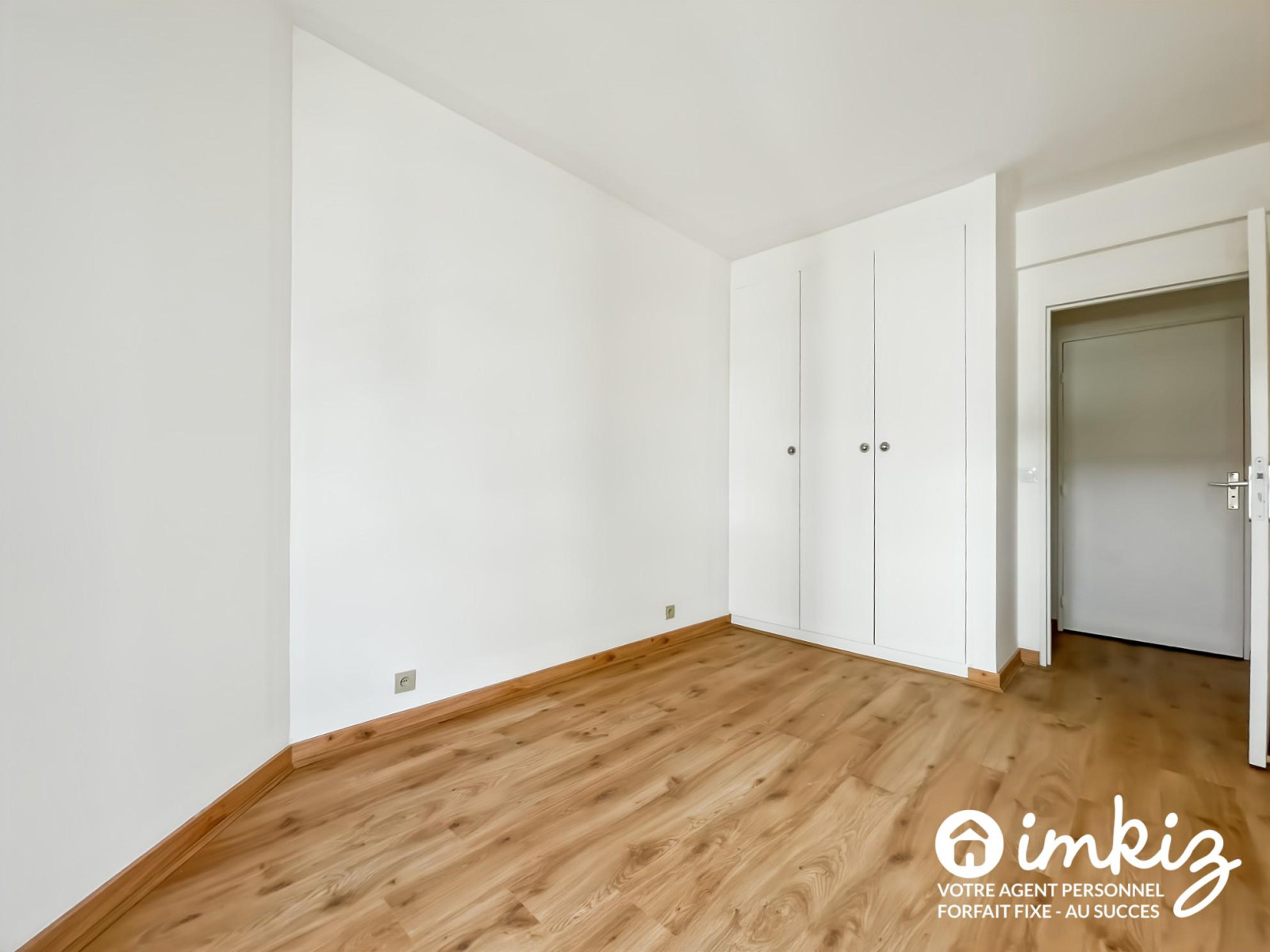 
                                                Vente
                                                 Appartement 4 pièces