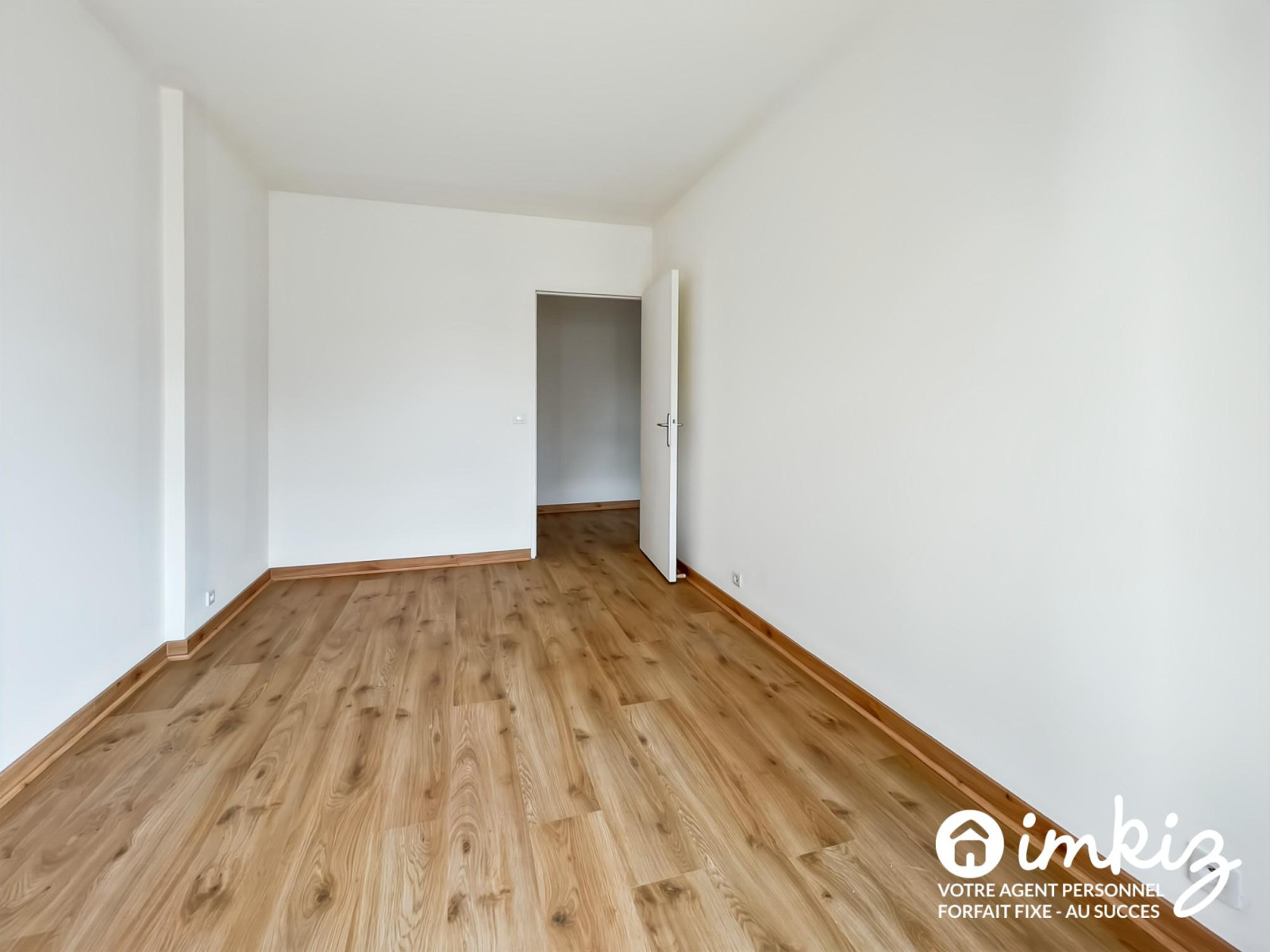 
                                                Vente
                                                 Appartement 4 pièces
