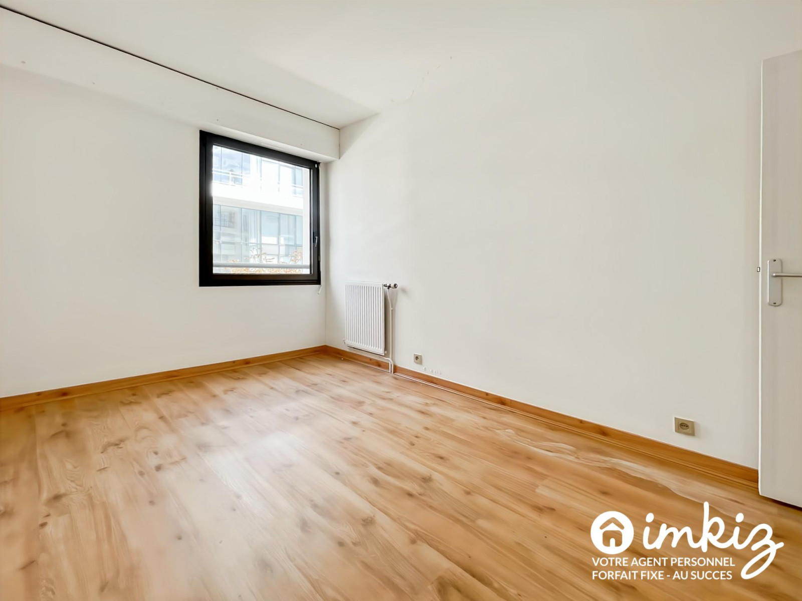 
                                                Vente
                                                 Appartement 4 pièces