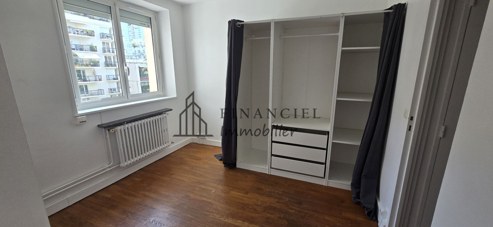 
                                                Location
                                                 Appartement 4 pièces