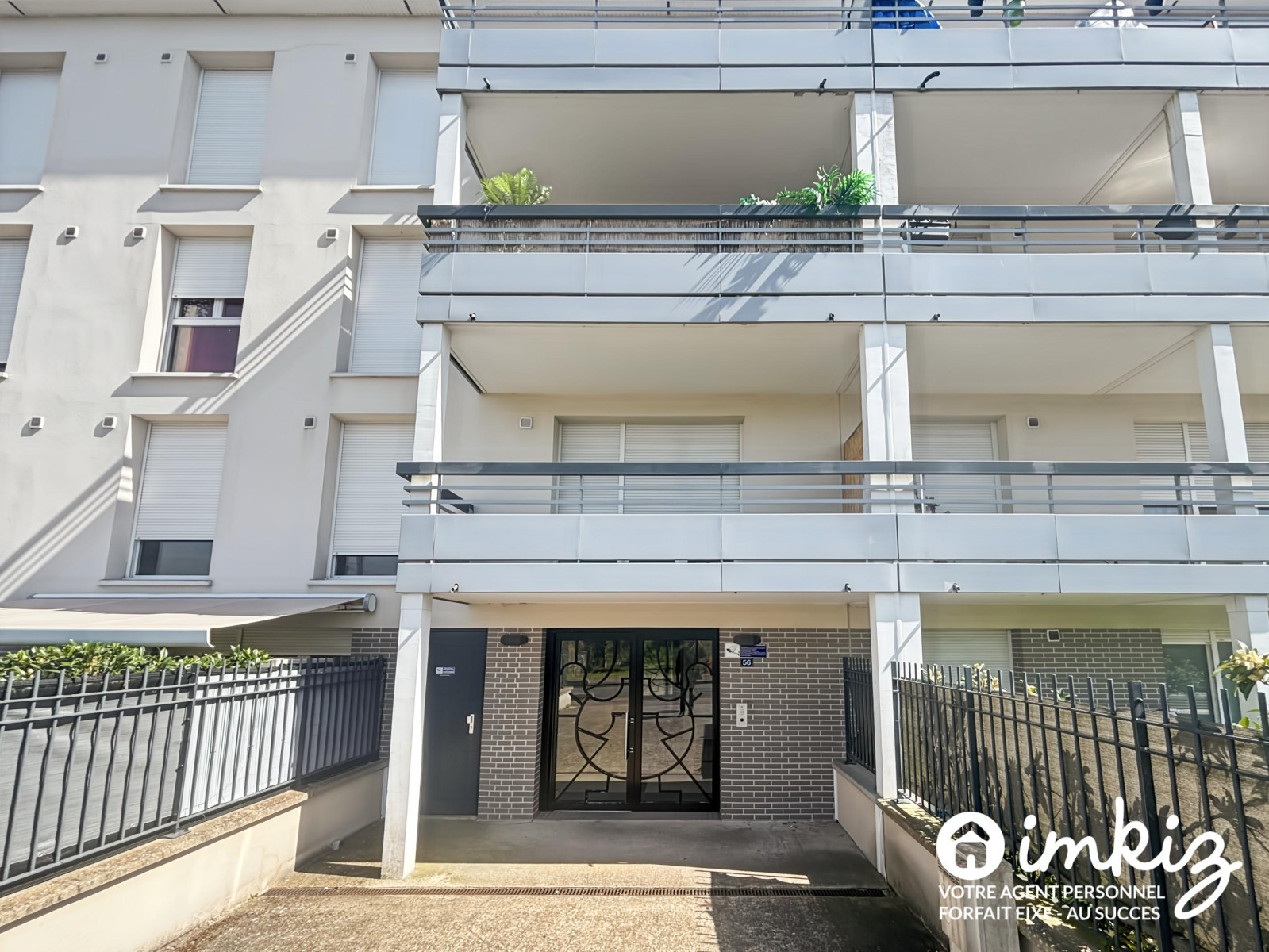 
                                                Vente
                                                 Appartement 4 pièces–72 m²--Résidence moderne 2016