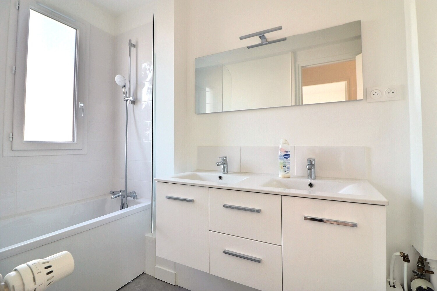 
                                                Vente
                                                 Appartement 4 pièces, 77m², Chatillon 92020