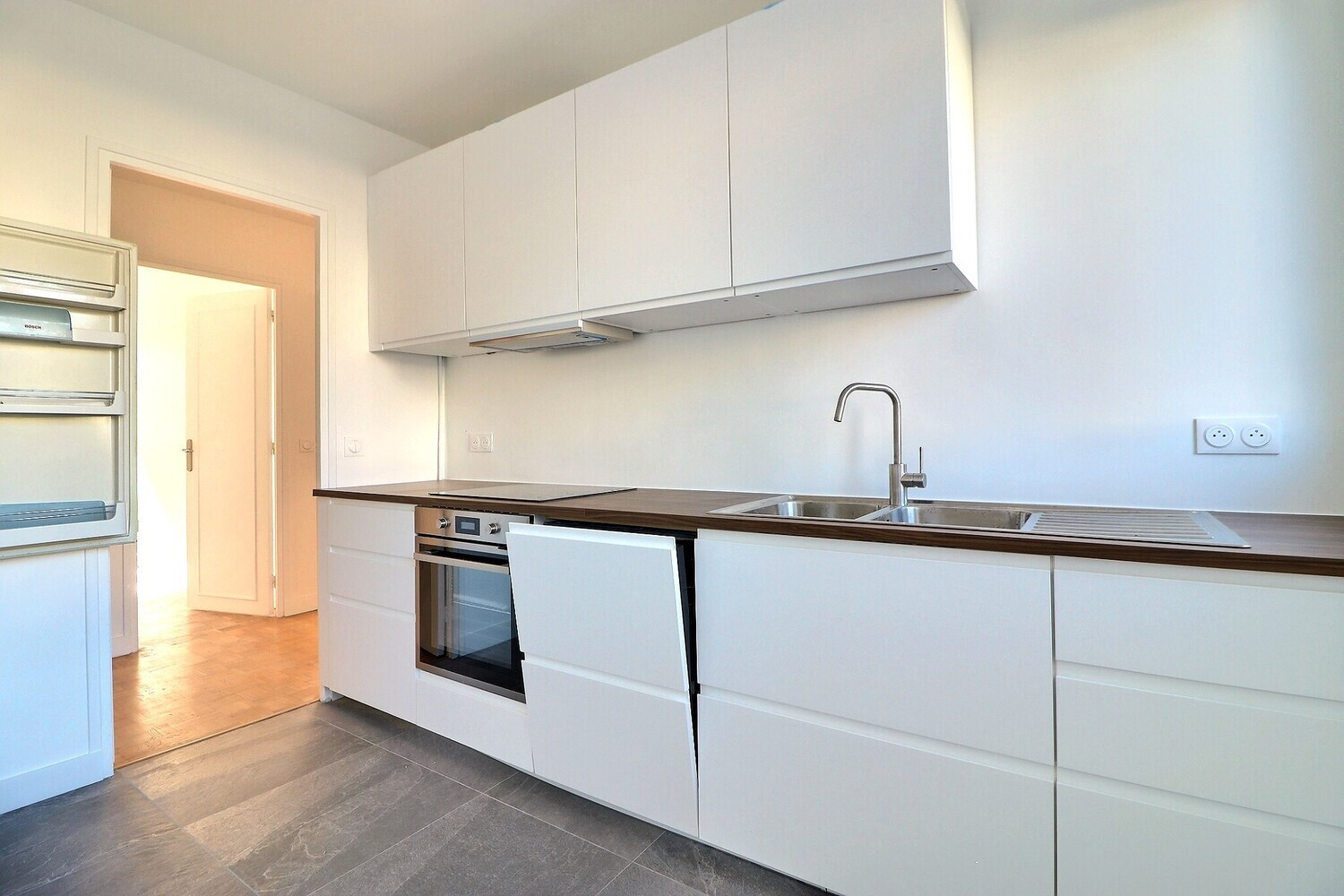 
                                                Vente
                                                 Appartement 4 pièces, 77m², Chatillon 92020