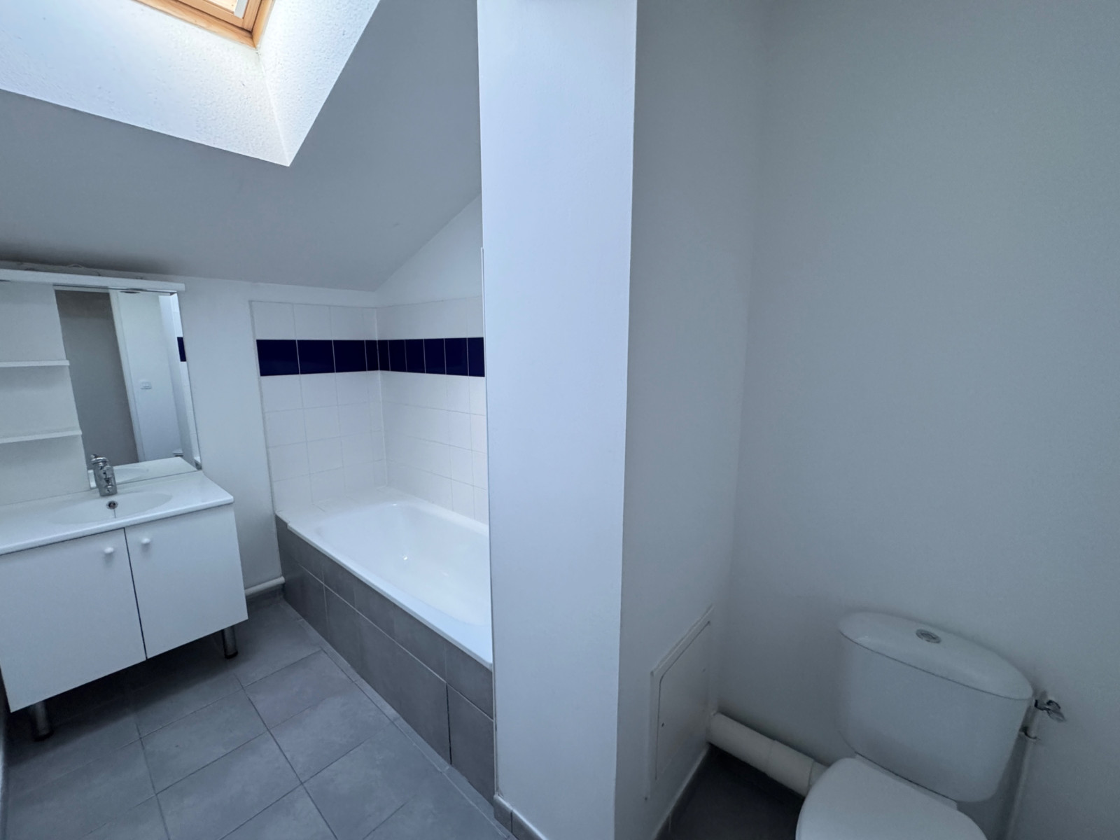 
                                                Vente
                                                 Appartement 4 pièces - 81m2 - Garage & Balcon