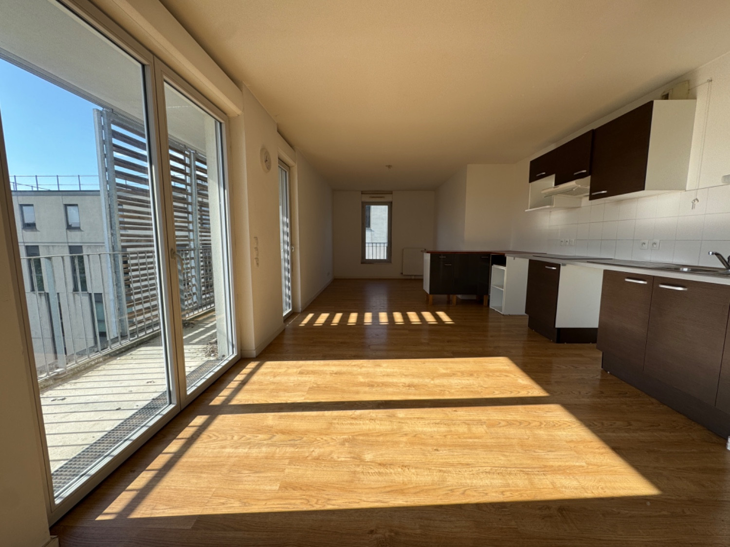 
                                                Vente
                                                 Appartement 4 pièces - 81m2 - Garage & Balcon