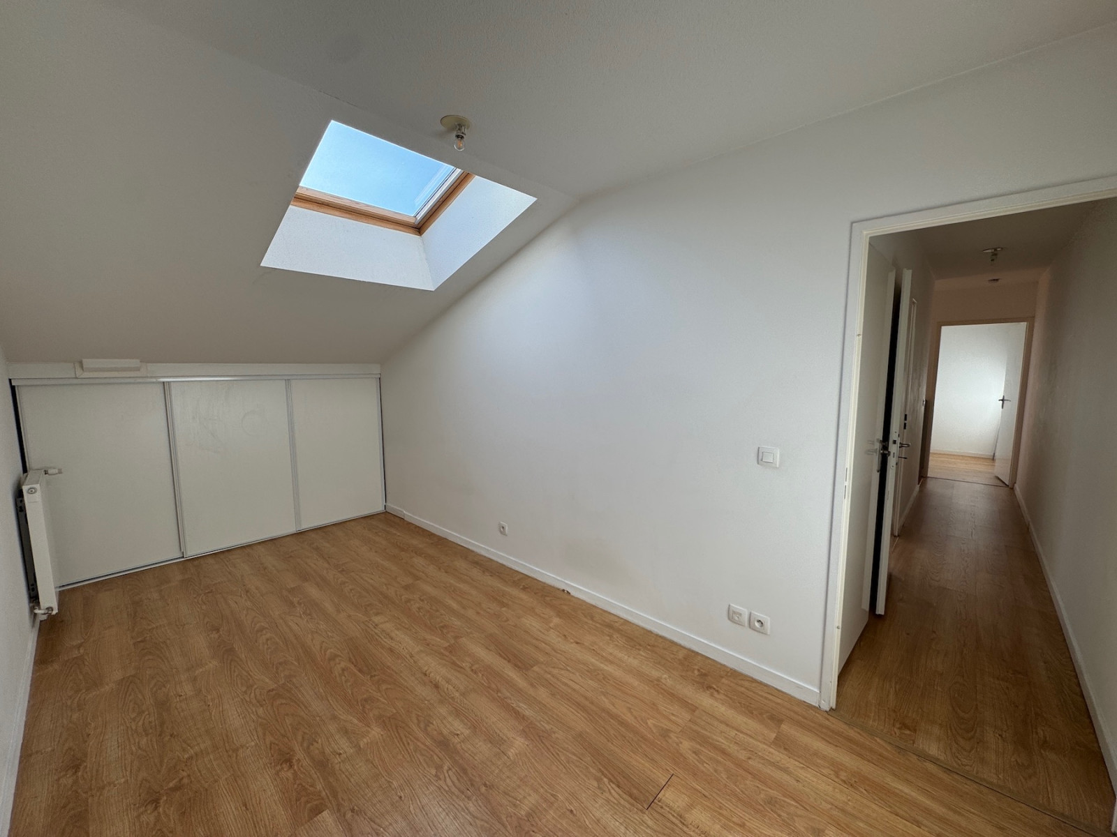 
                                                Vente
                                                 Appartement 4 pièces - 81m2 - Garage & Balcon