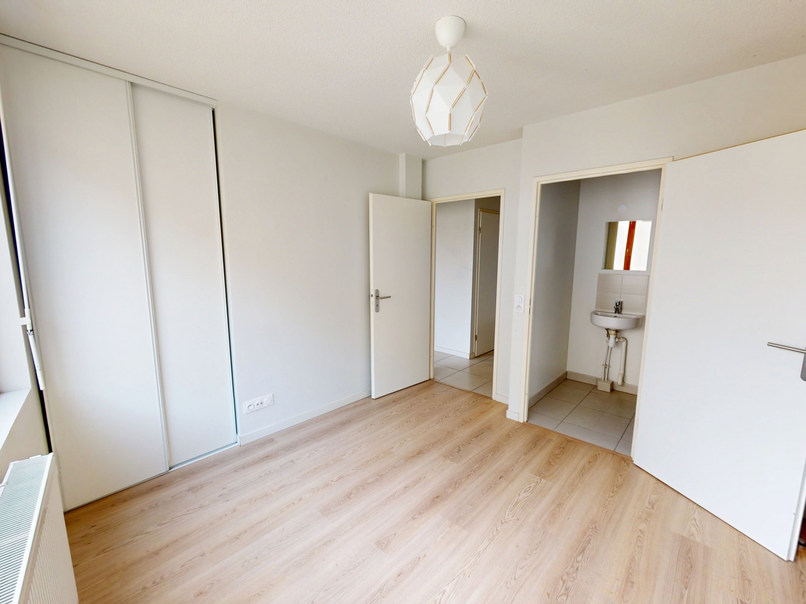 
                                                Vente
                                                 Appartement 4 pièces - 86m2 - Loggia & Parking