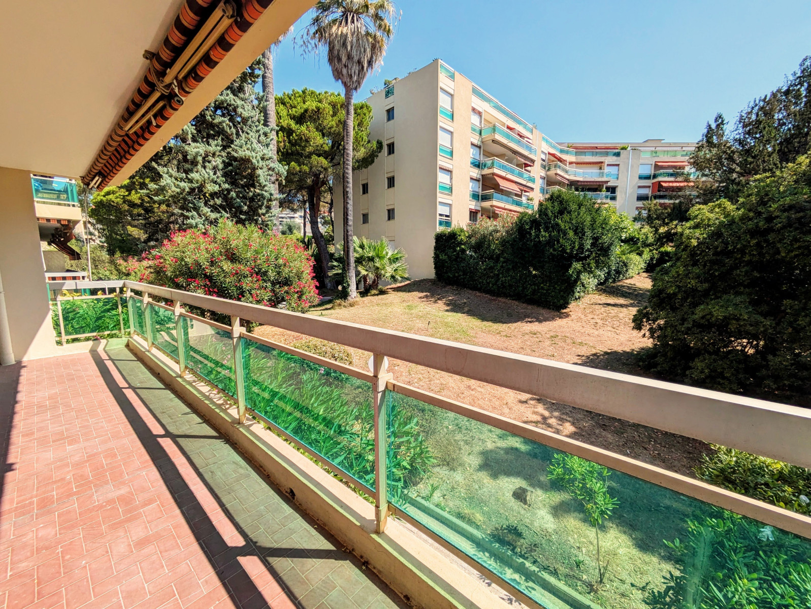 
                                                Vente
                                                 Appartement  - 4 pièces  - 94.73 m²