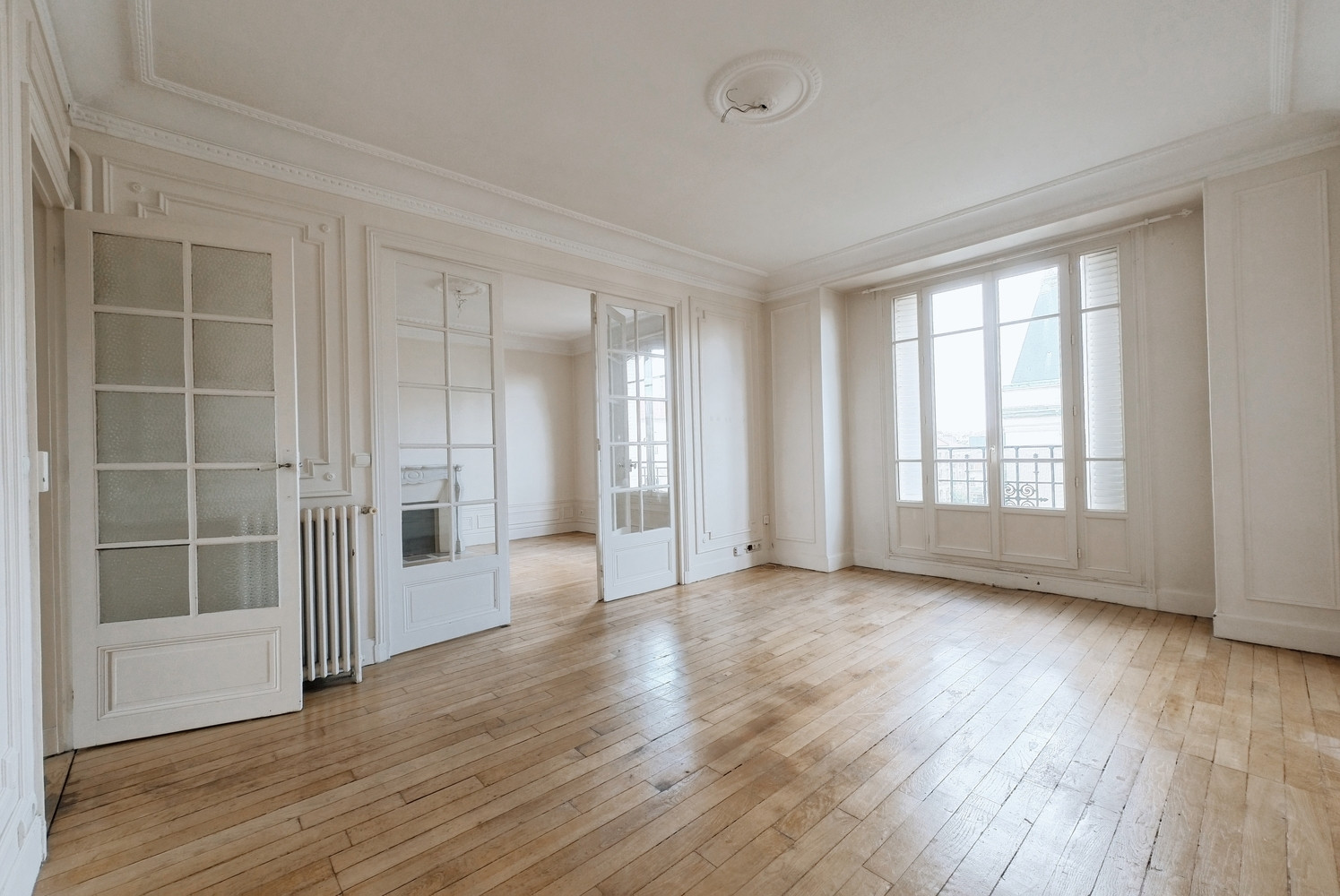 
                                                Location
                                                 Appartement 4 pièces 95.59m² cave à la mairie