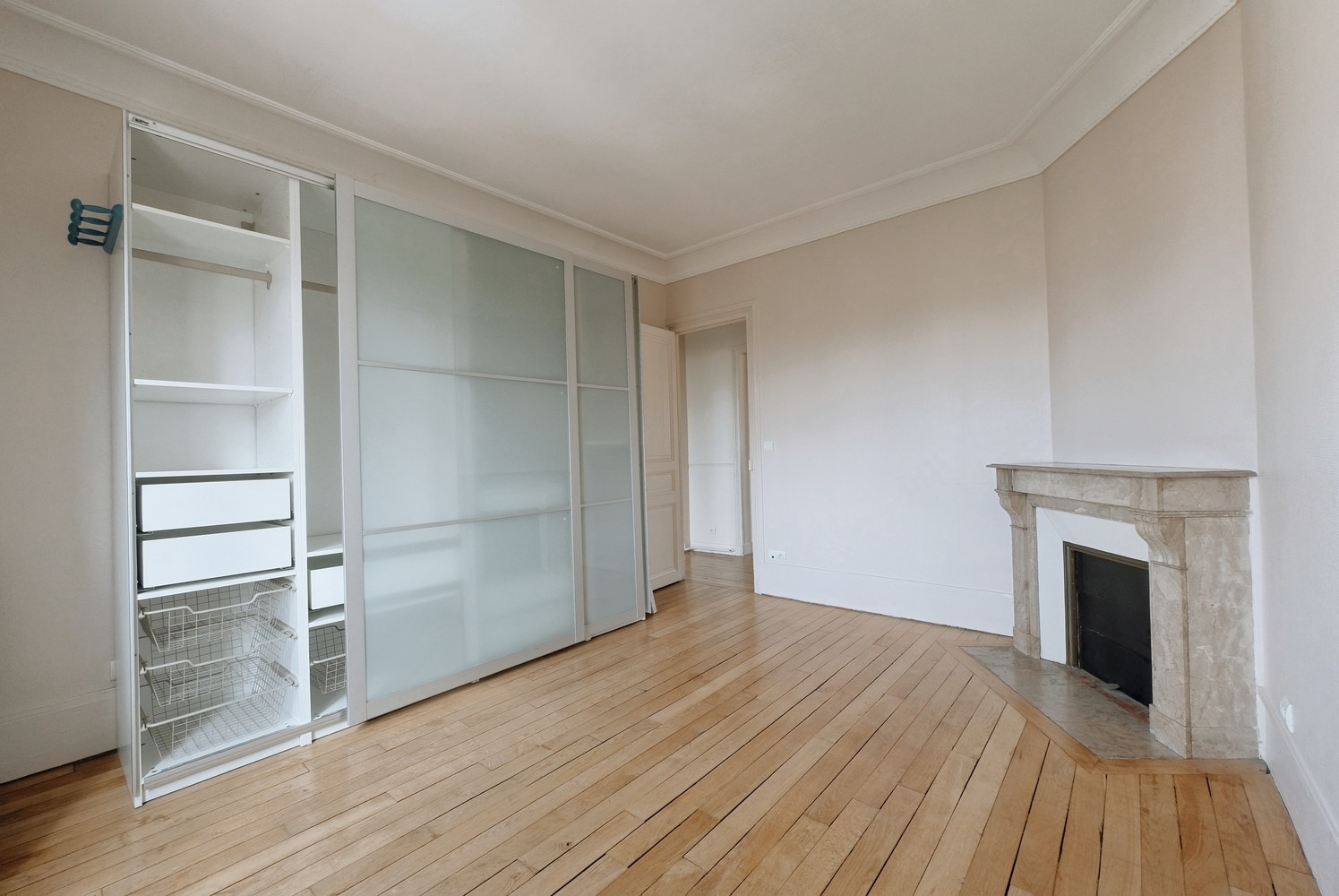 
                                                Location
                                                 Appartement 4 pièces 95.59m² cave à la mairie