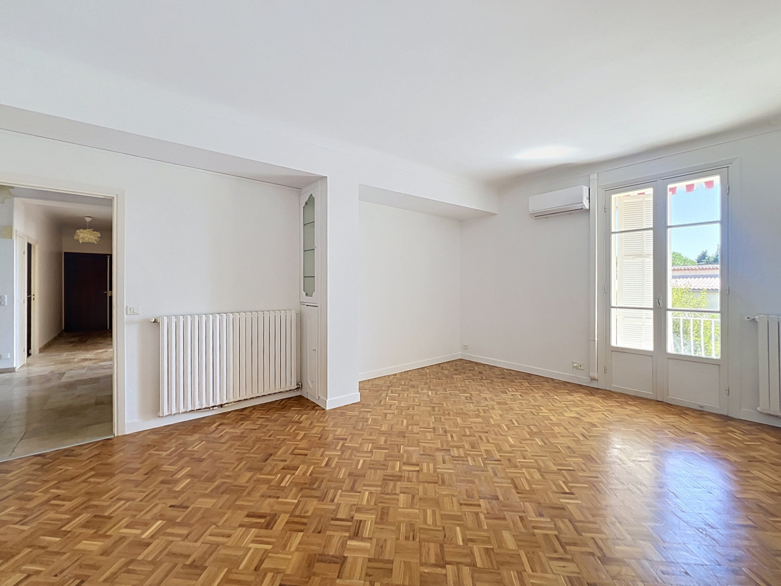 
                                                Location
                                                 Appartement  - 4 pièces  - 97.54 m²