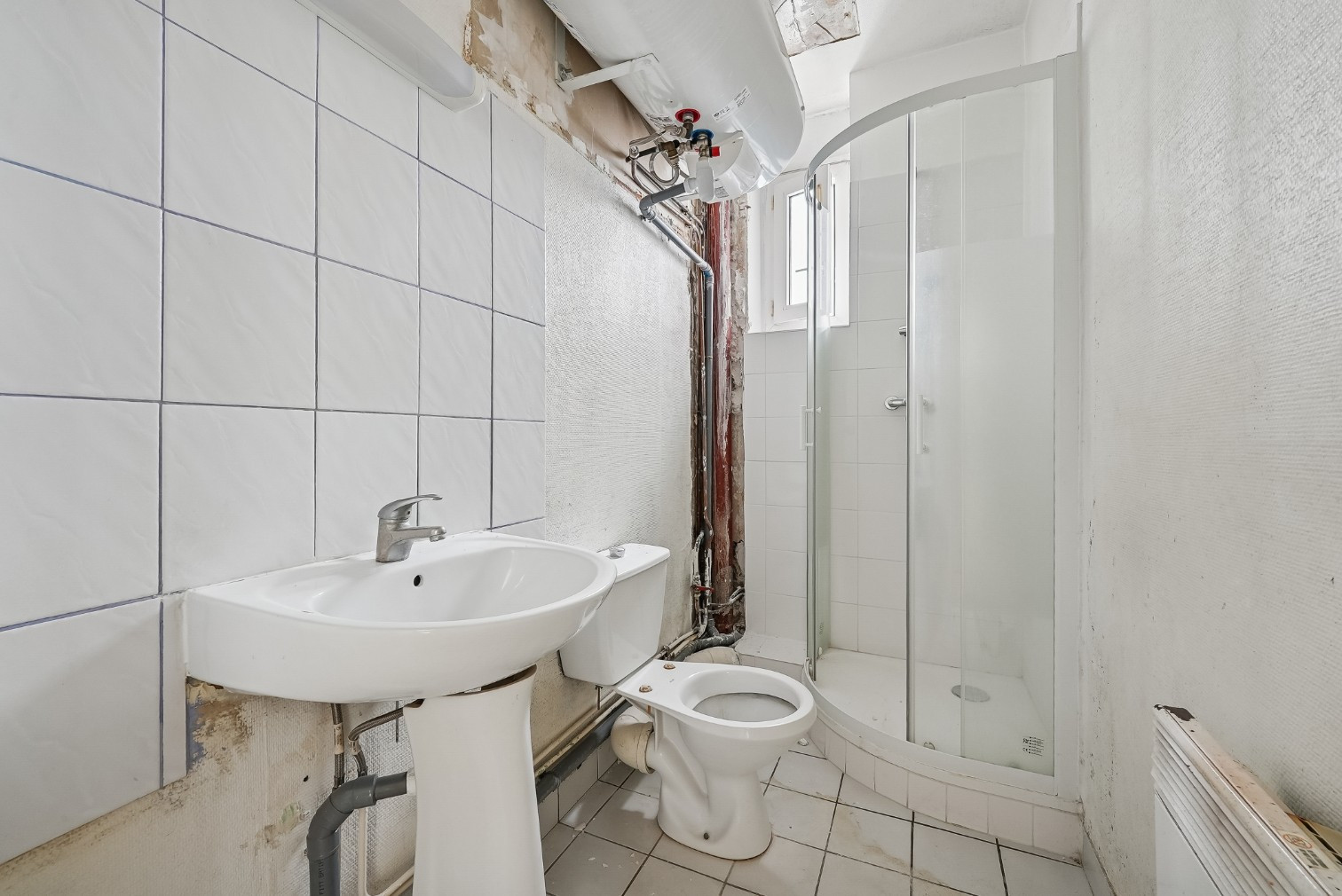 
                                                Vente
                                                 Appartement 4 pièces à rénover - Paris 8e