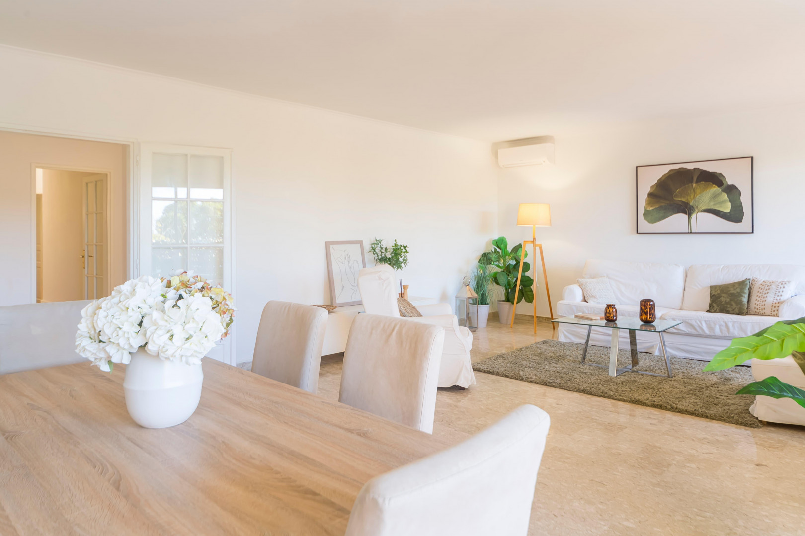 
                                                Vente
                                                 Appartement 4 pièces au calme