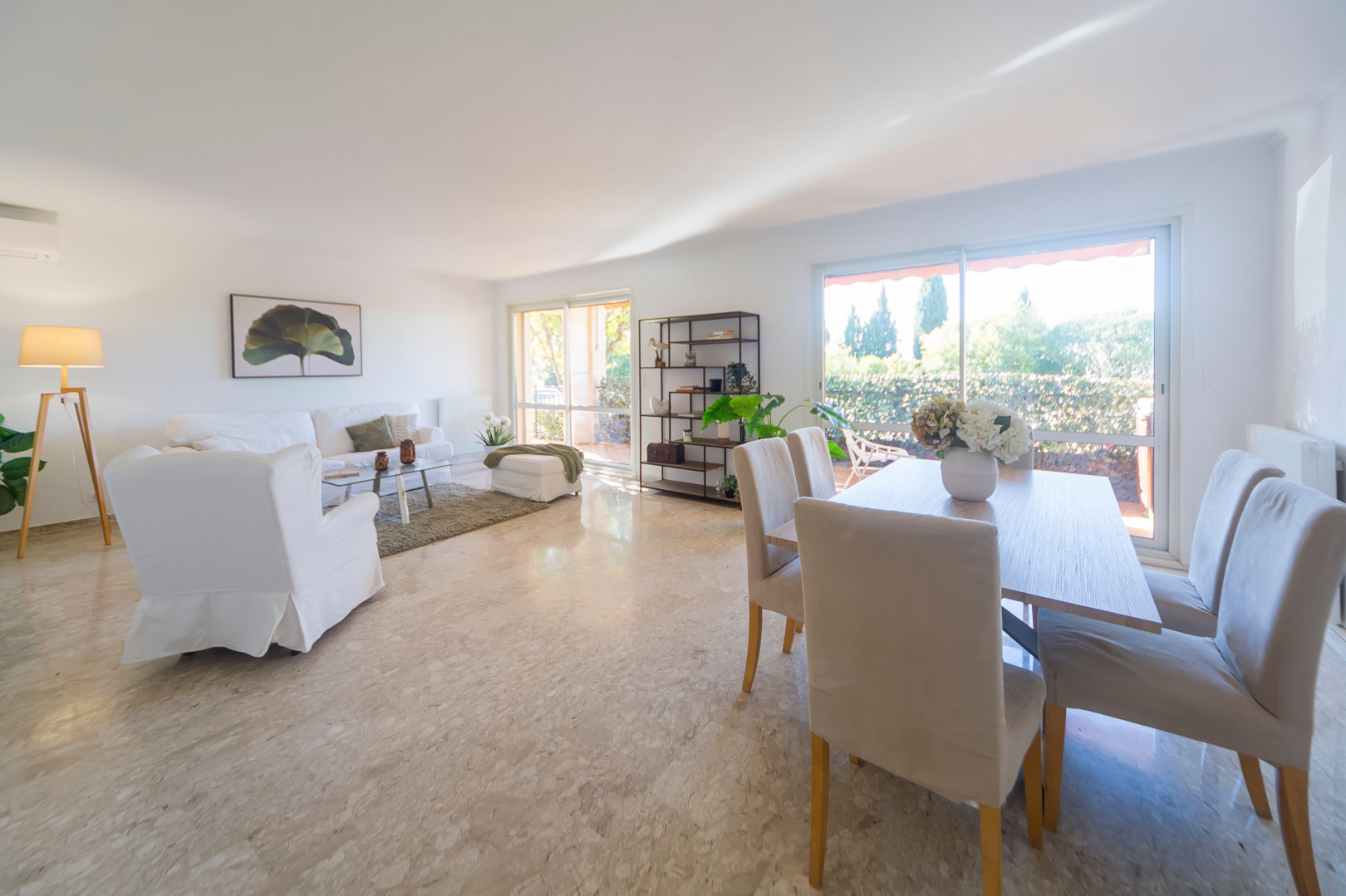 
                                                Vente
                                                 Appartement 4 pièces au calme