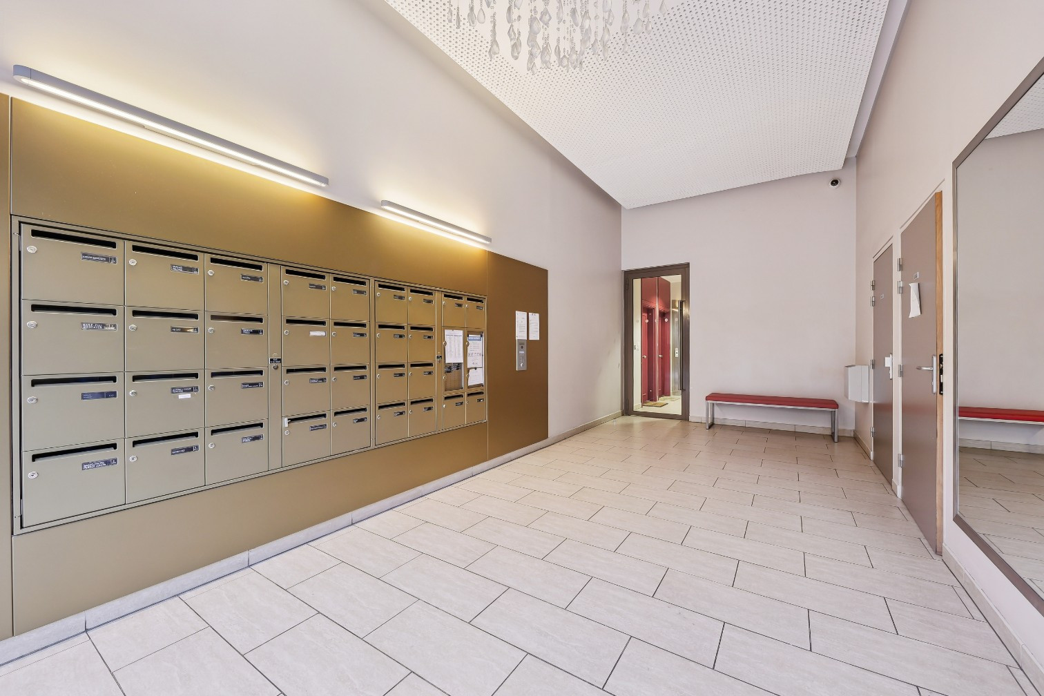 
                                                Vente
                                                 Appartement 4 pièces avec balcon + Parking