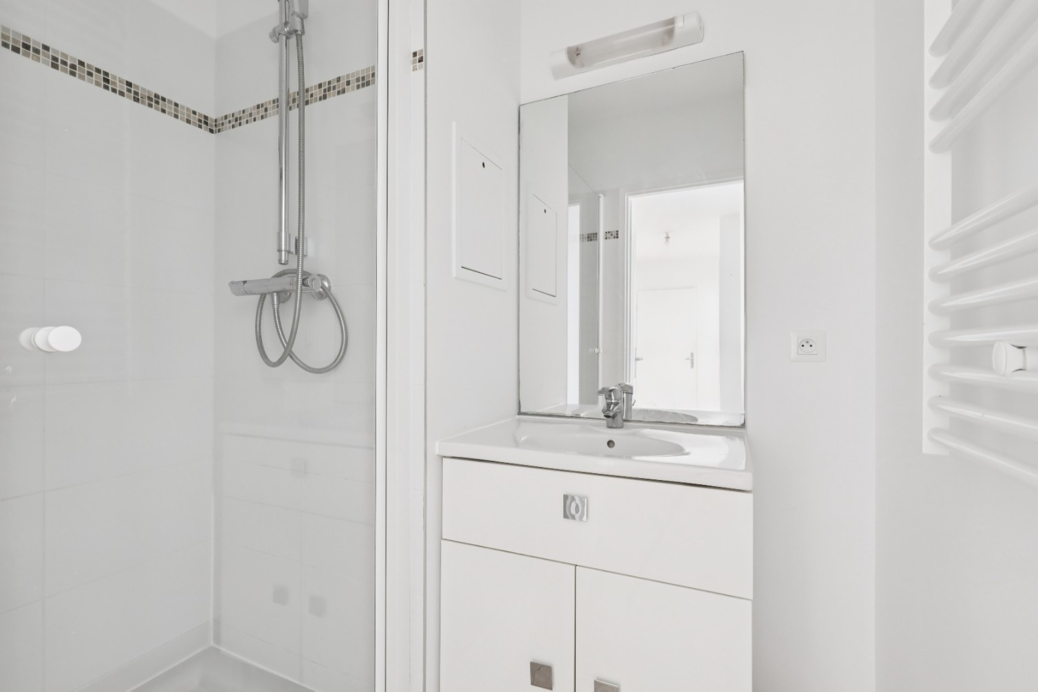 
                                                Vente
                                                 Appartement 4 pièces avec balcon plein Sud !