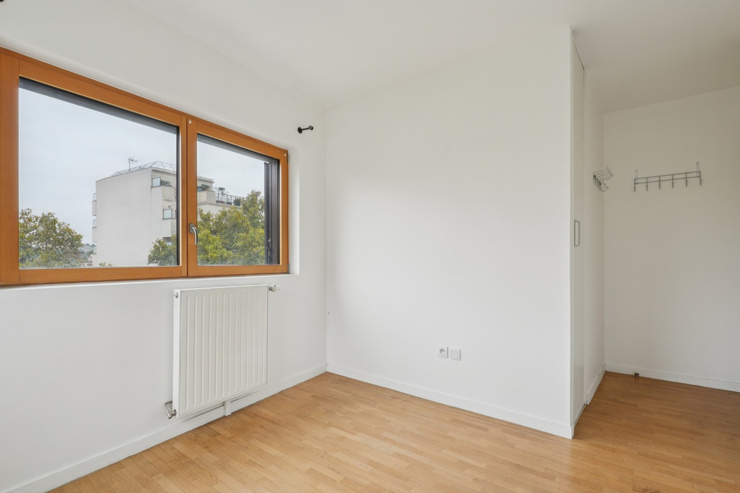
                                                Vente
                                                 Appartement 4 pièces avec balcon - Saint-Ouen