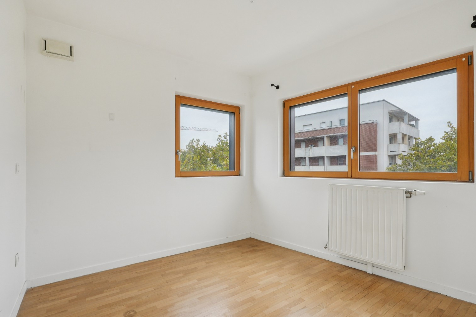 
                                                Vente
                                                 Appartement 4 pièces avec balcon - Saint-Ouen