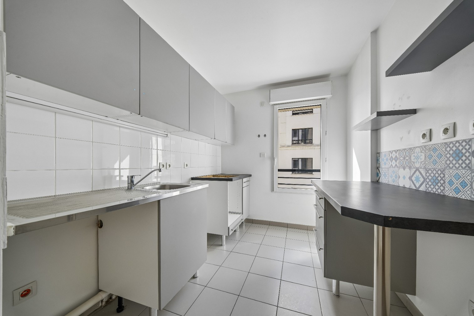 
                                                Vente
                                                 Appartement 4 pièces avec balcon - Suresnes