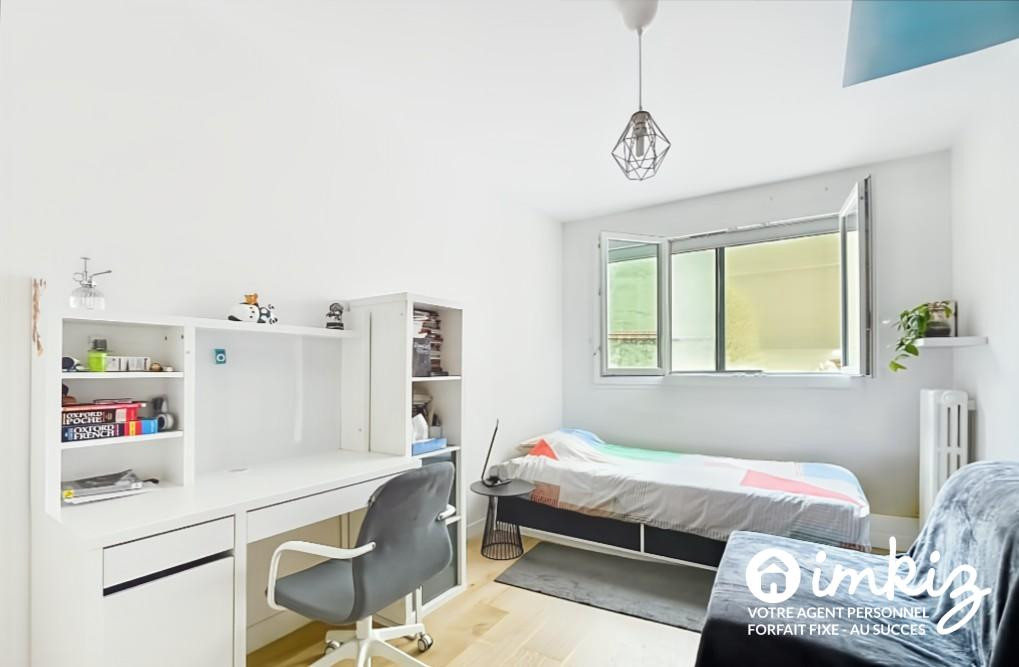 
                                                Vente
                                                 Appartement 4 pièces avec cave et parking