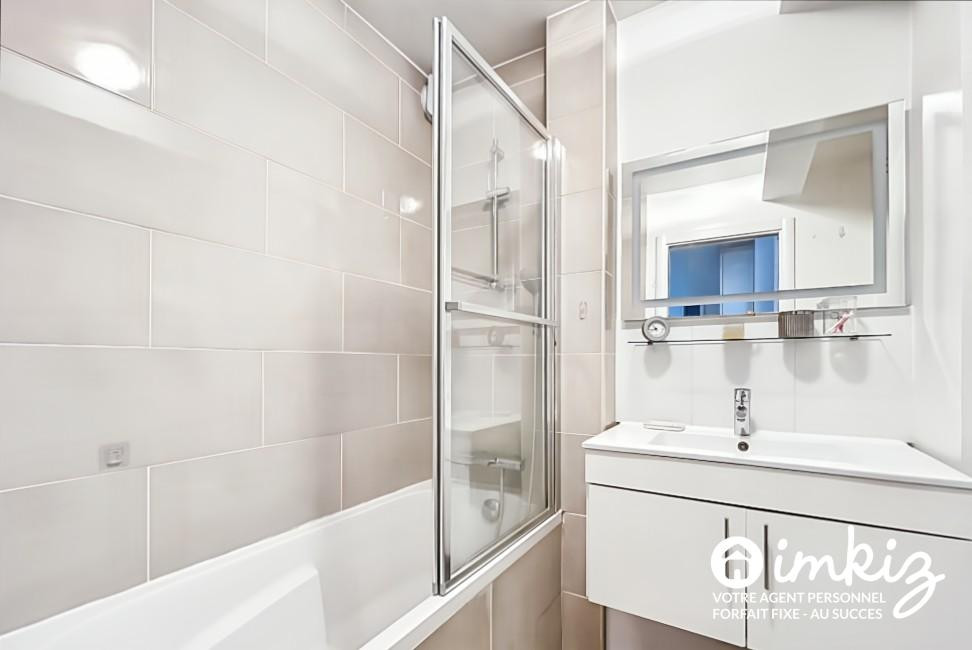 
                                                Vente
                                                 Appartement 4 pièces avec cave et parking