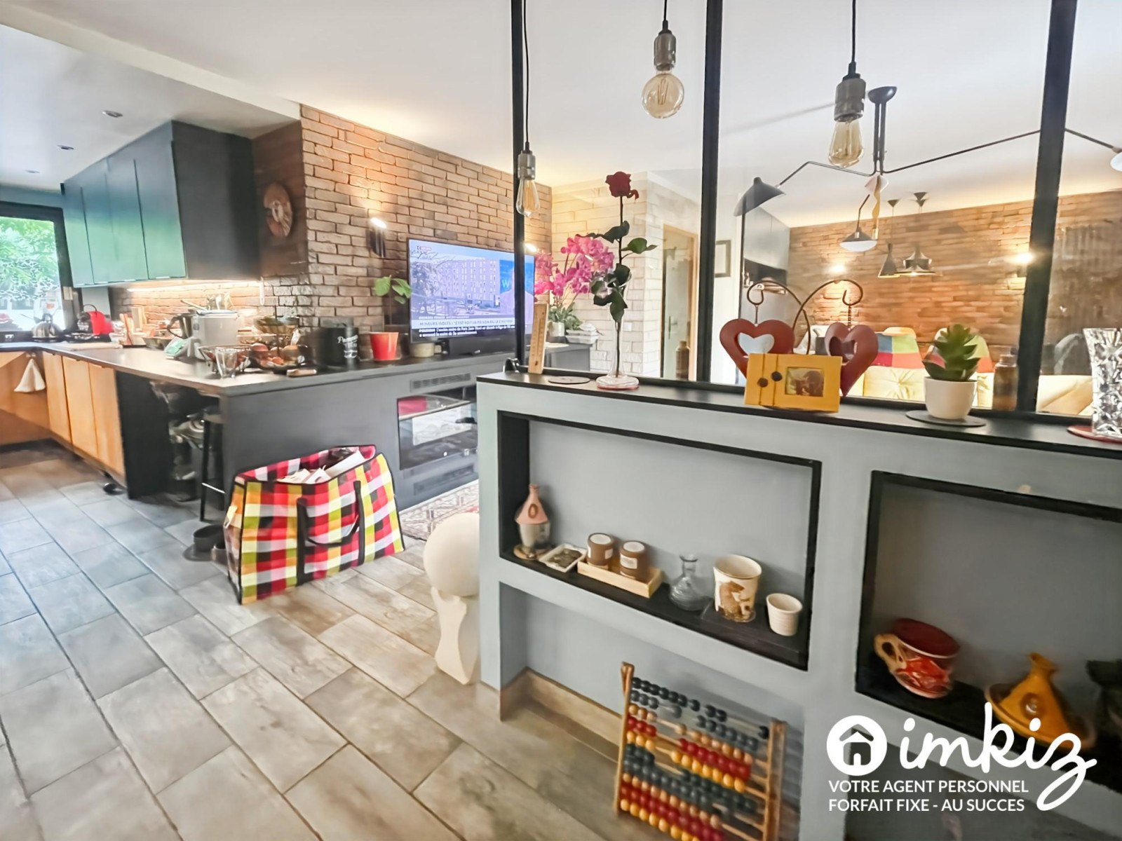 
                                                Vente
                                                 Appartement 4 pièces  avec Terrasse