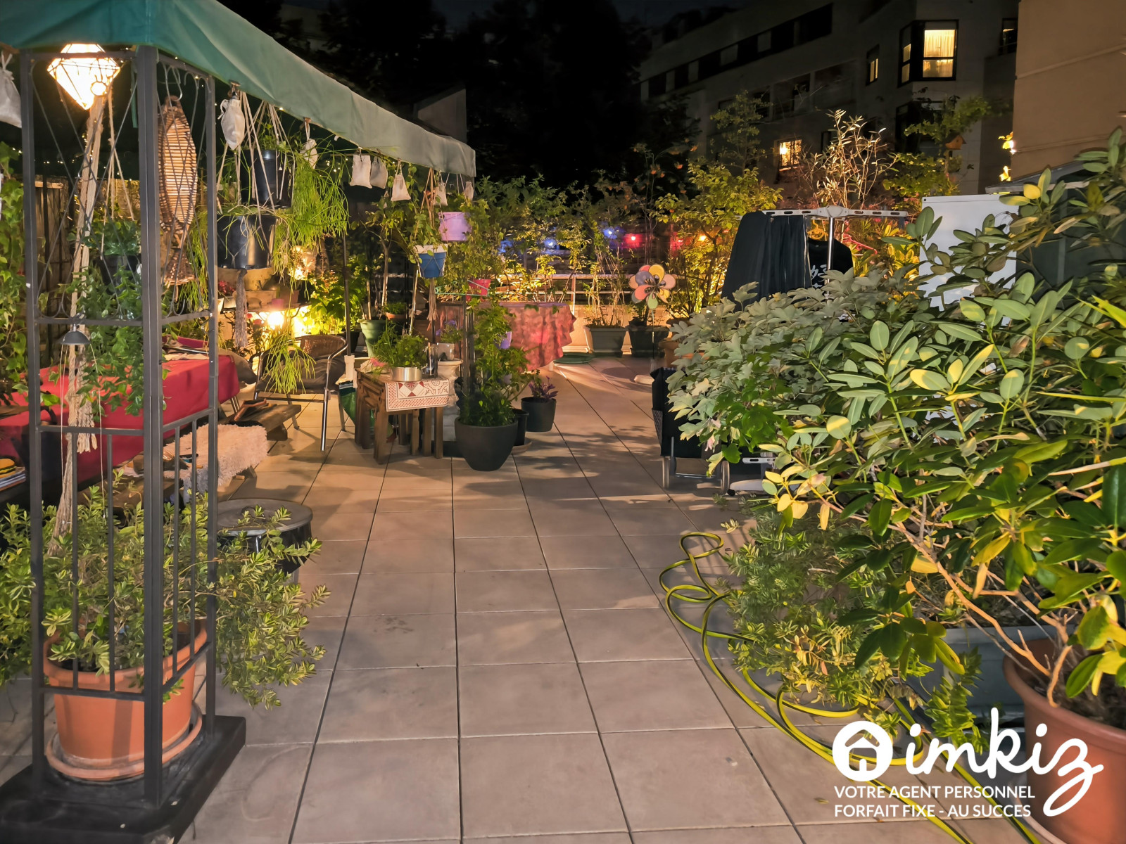 
                                                Vente
                                                 Appartement 4 pièces  avec Terrasse