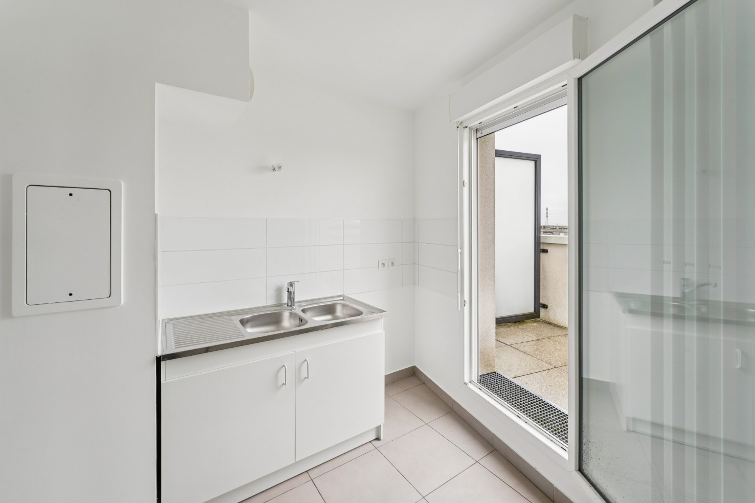 
                                                Vente
                                                 Appartement 4 pièces avec terrasse - Cergy