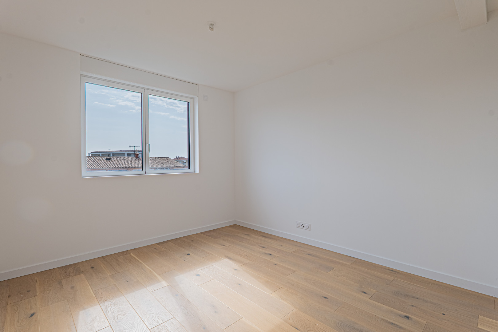 
                                                Vente
                                                 Appartement 4 pièces avec toit terrasse privatif – Vue mer – Résidence confidentielle