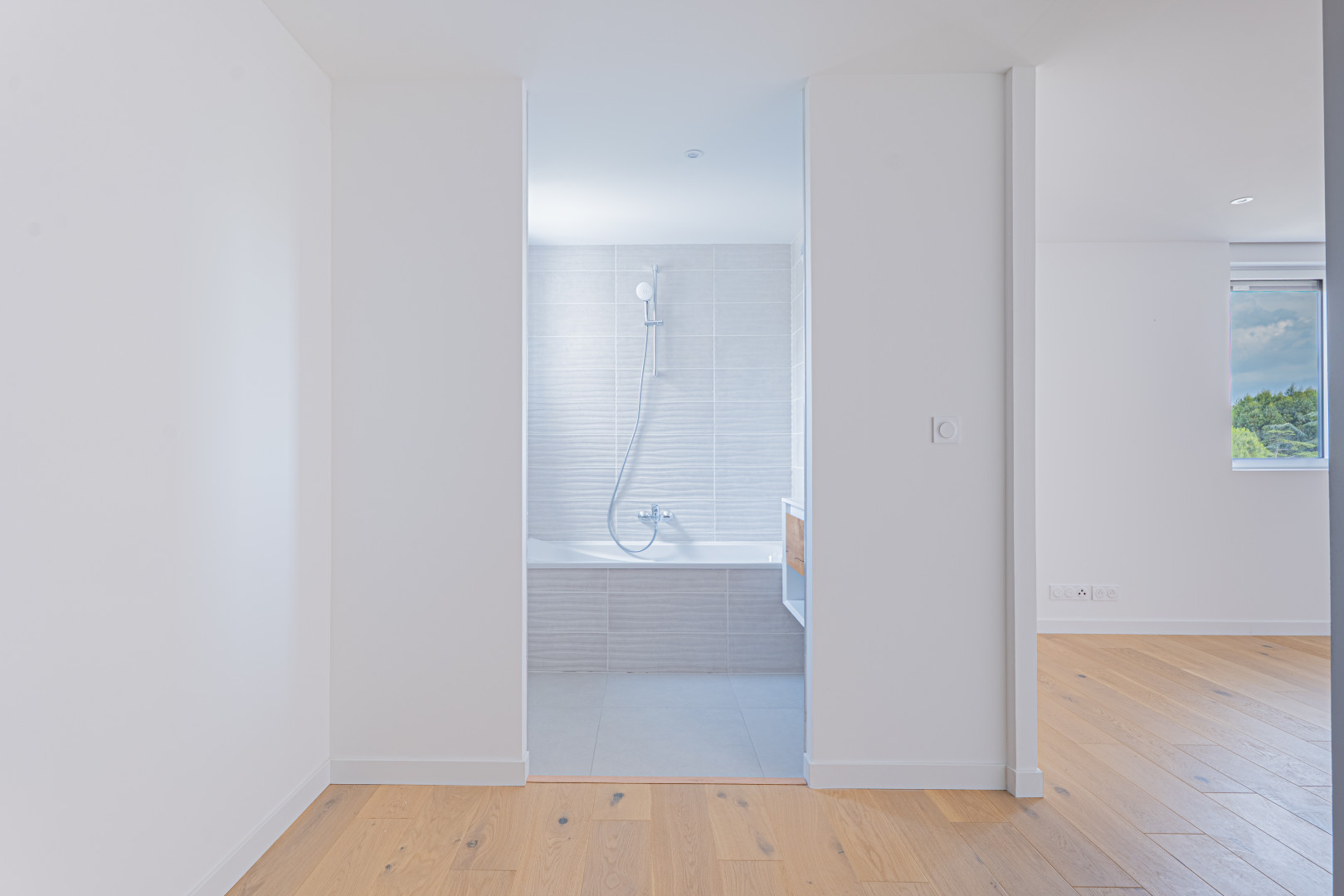 
                                                Vente
                                                 Appartement 4 pièces avec toit terrasse privatif – Vue mer – Résidence confidentielle