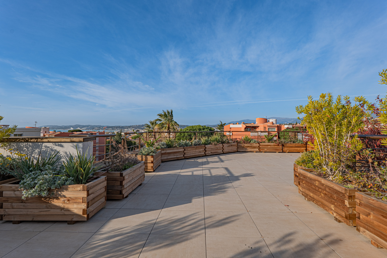 
                                                Vente
                                                 Appartement 4 pièces avec toit terrasse privatif – Vue mer – Résidence confidentielle