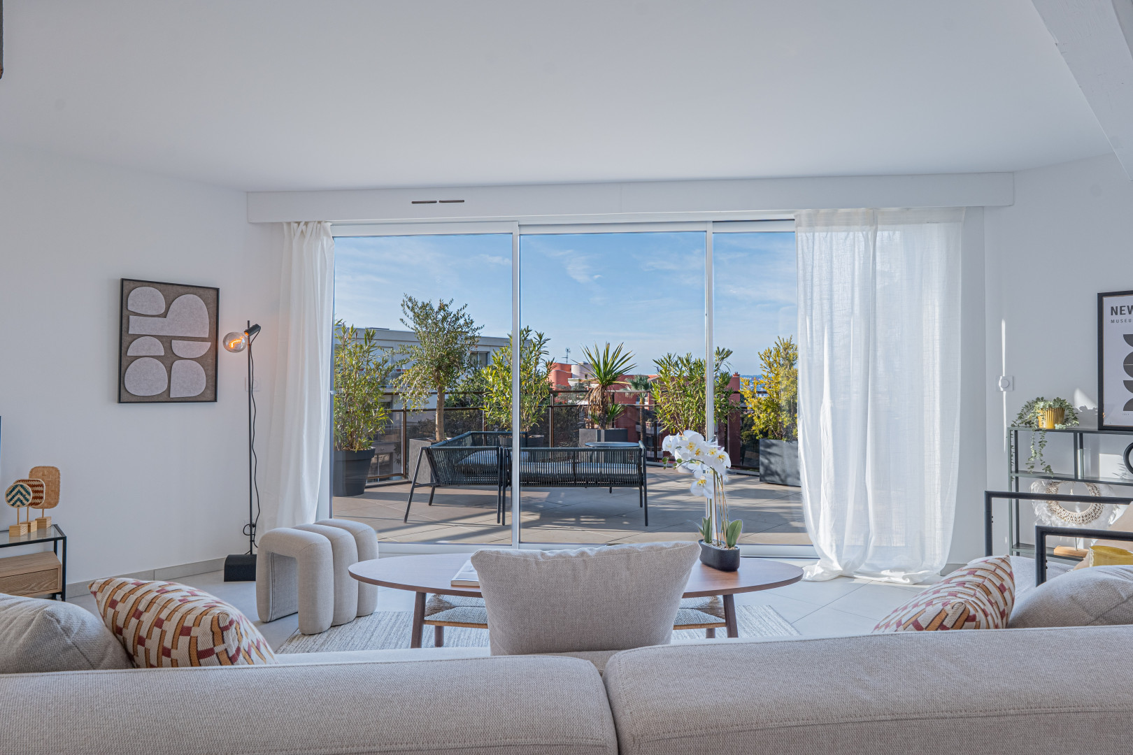 
                                                Vente
                                                 Appartement 4 pièces avec toit terrasse privatif – Vue mer – Résidence confidentielle