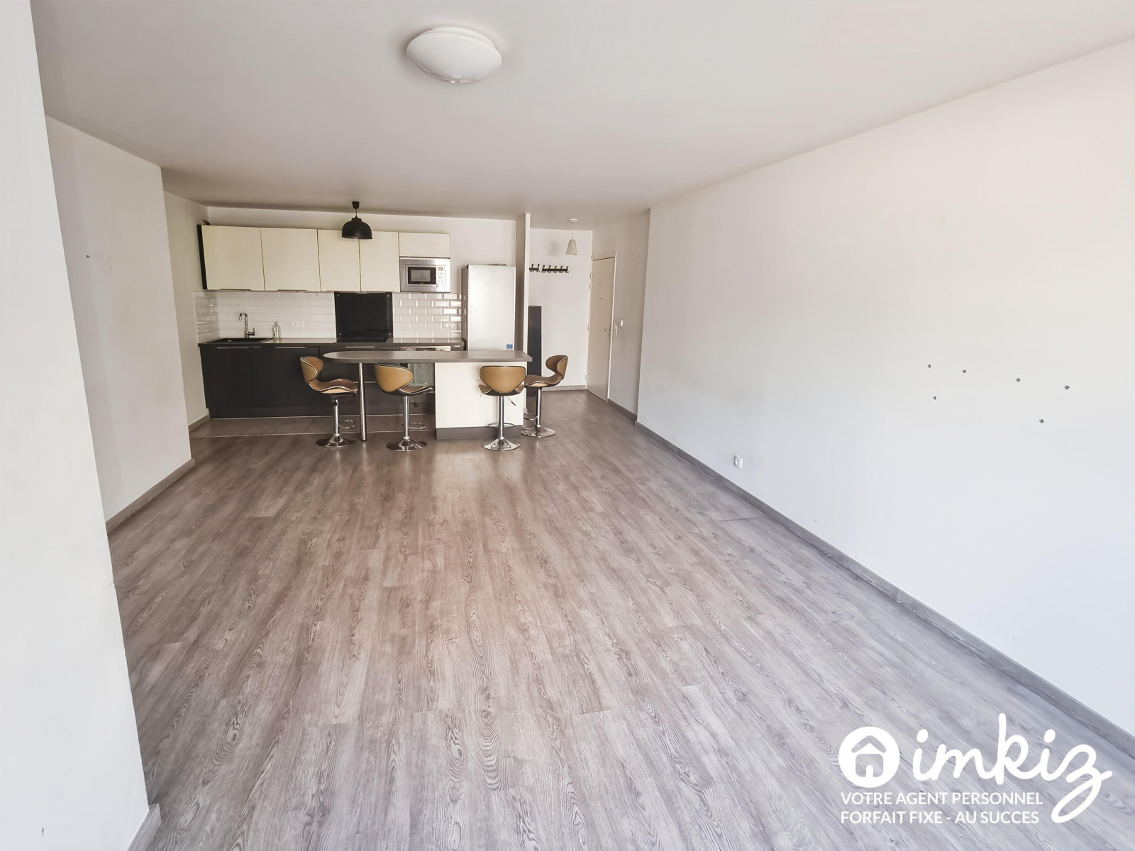 
                                                Vente
                                                 Appartement 4 pièces, bien isolé, avec 2 terrasses