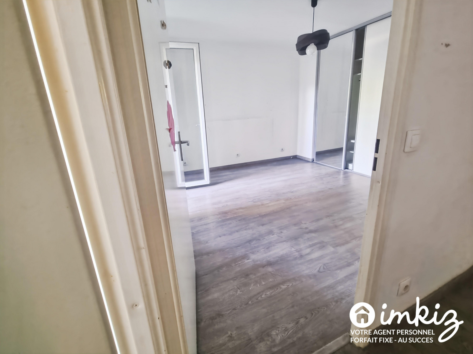 
                                                Vente
                                                 Appartement 4 pièces, bien isolé, avec 2 terrasses