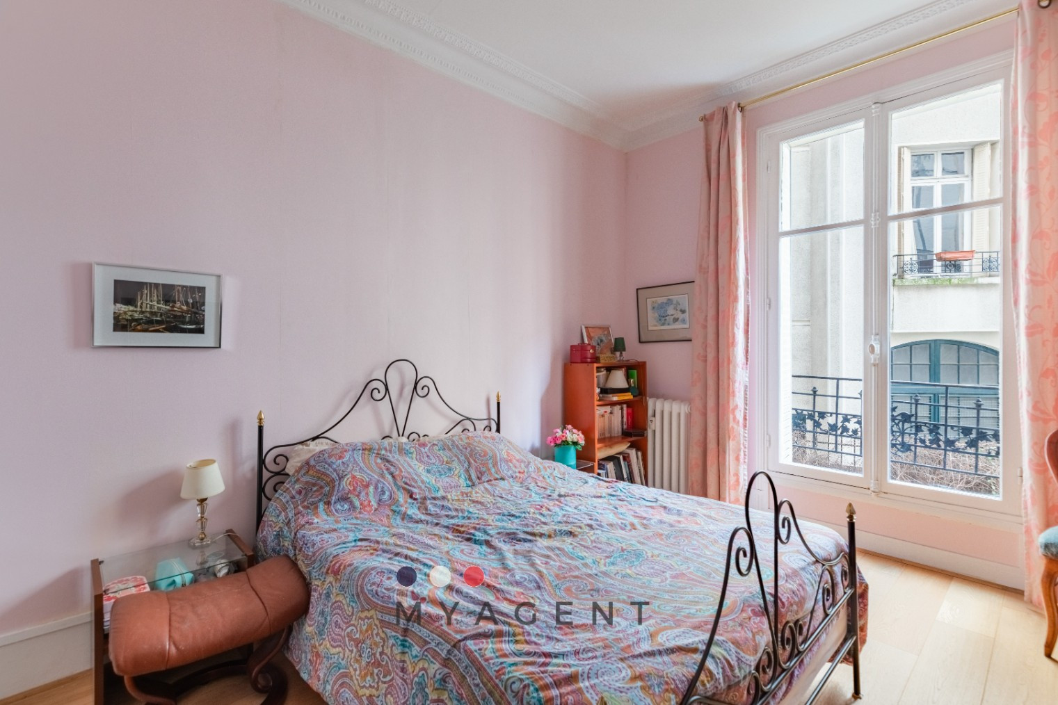 
                                                Vente
                                                 Appartement 4 pièces – charme de l’ancien