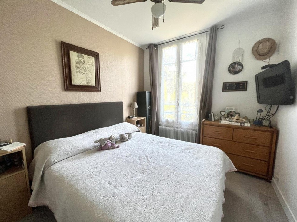 
                                                Vente
                                                 Appartement 4 pièces dans maison Nice Côte d'Azur