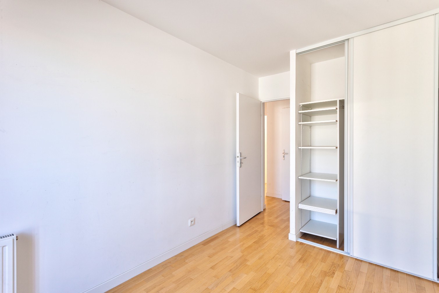 
                                                Vente
                                                 Appartement 4 pièces familial avec balcons