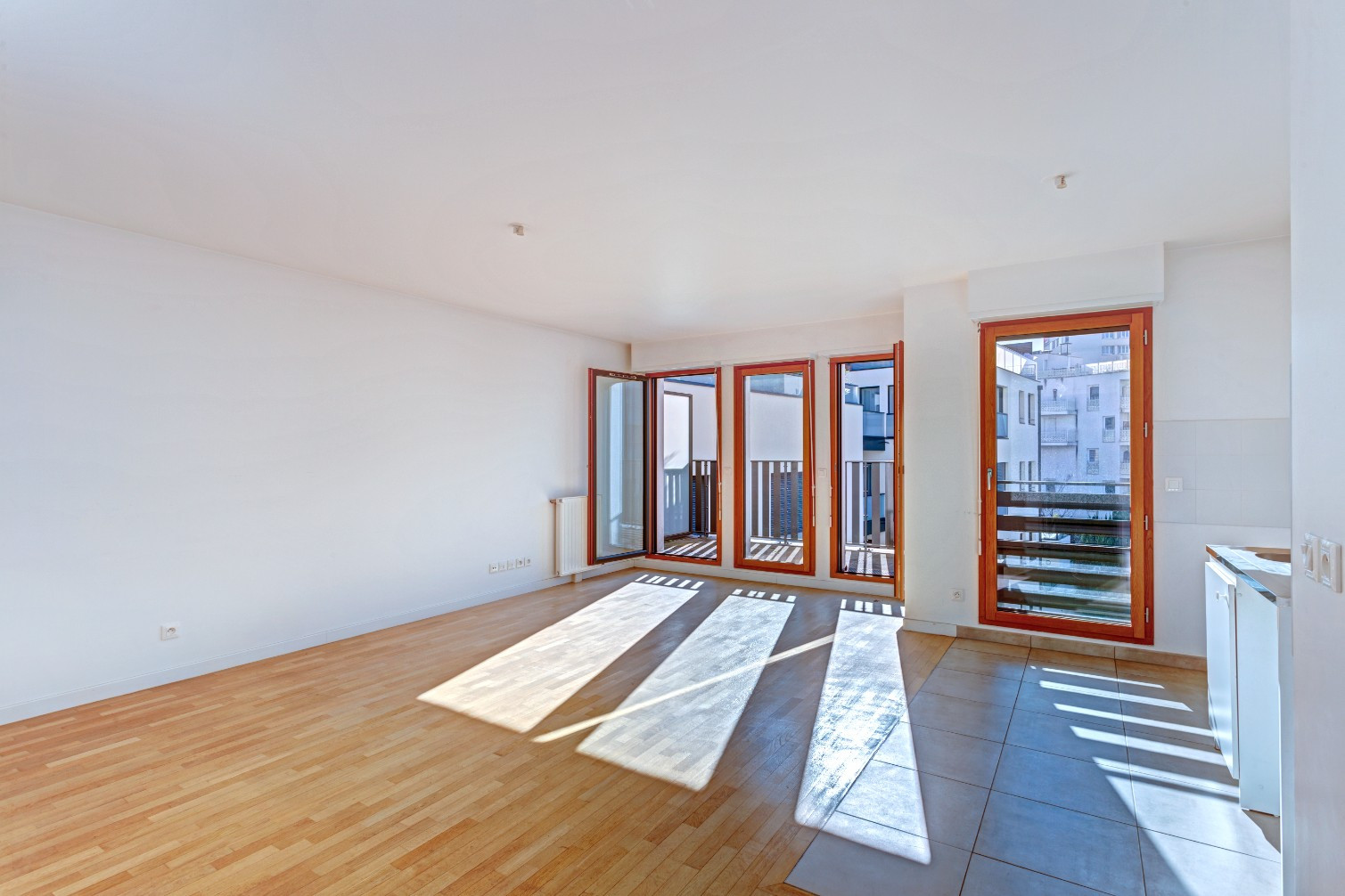 
                                                Vente
                                                 Appartement 4 pièces familial avec balcons