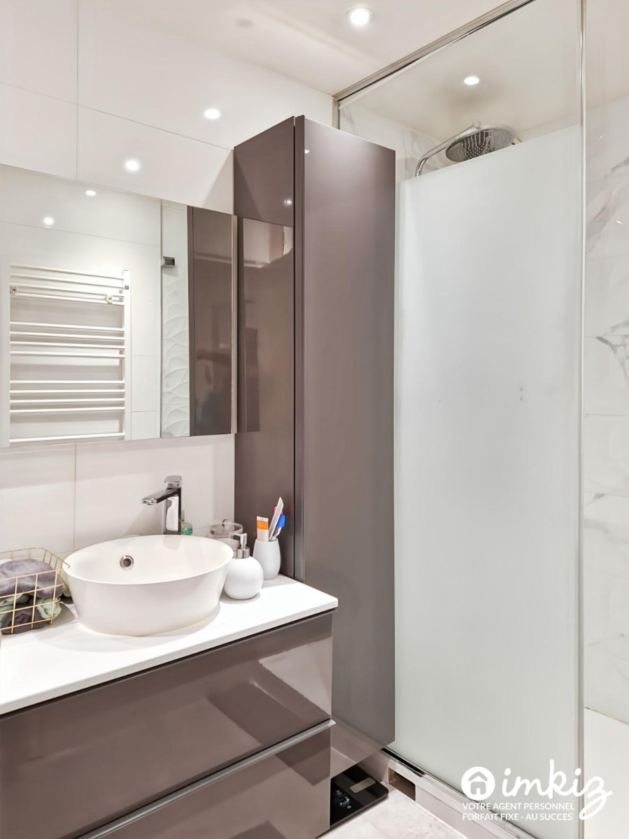 
                                                Vente
                                                 Appartement 4 pièces Ile St Denis