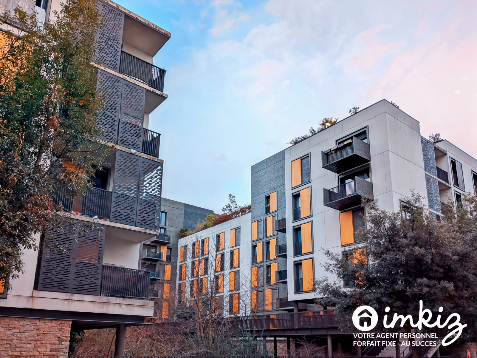 
                                                Vente
                                                 Appartement 4 pièces, immeuble BBC 2013, balcon