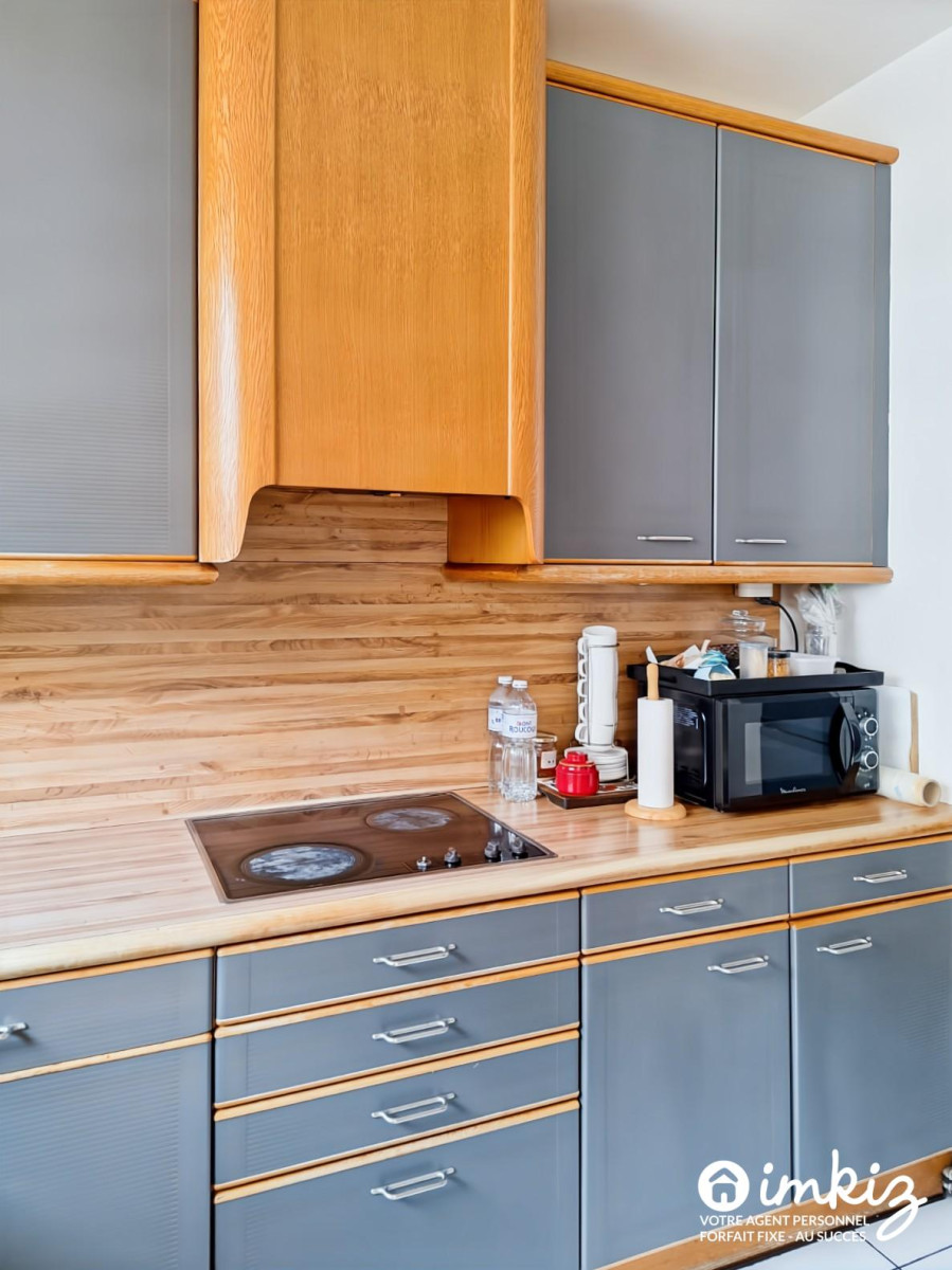 
                                                Vente
                                                 Appartement 4 pièces  lumineux - Calme - Sud