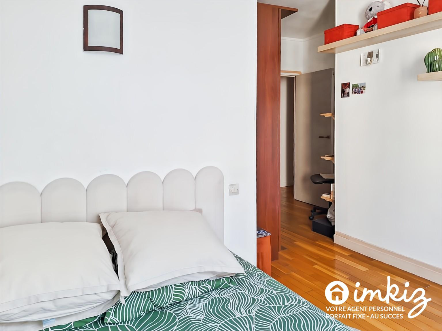 
                                                Vente
                                                 Appartement 4 pièces  lumineux - Calme - Sud