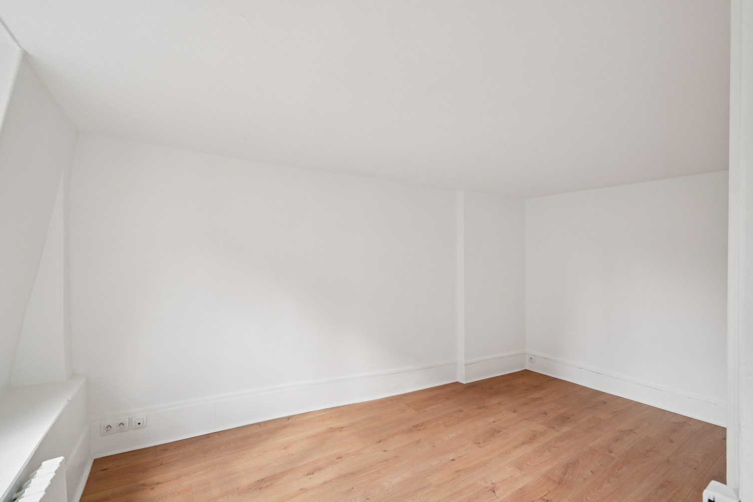 
                                                Vente
                                                 Appartement 4 pièces - Marx Dormoy