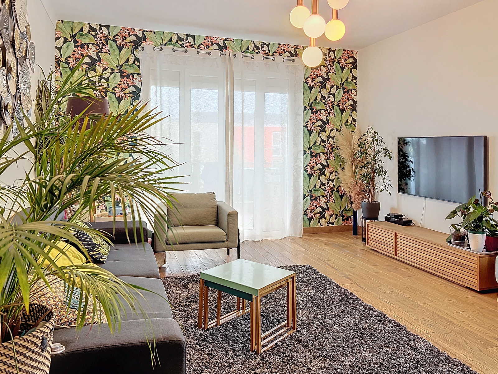 
                                                Location
                                                 Appartement 4 pièces meublé au calme à Cimiez