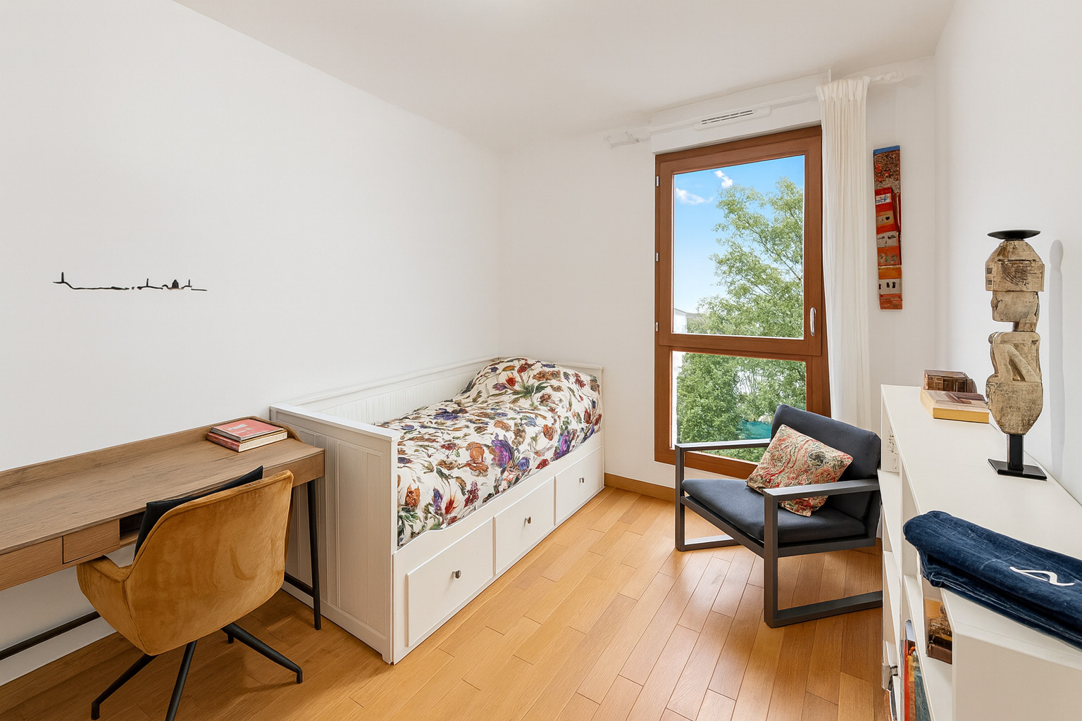 
                                                Vente
                                                 Appartement 4 pièces récent avec balcon - Proche Vincennes