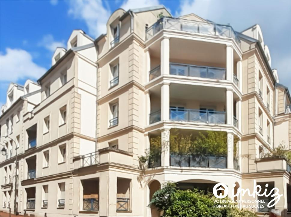 
                                                Vente
                                                 Appartement 4 pièces standing calme centre ville