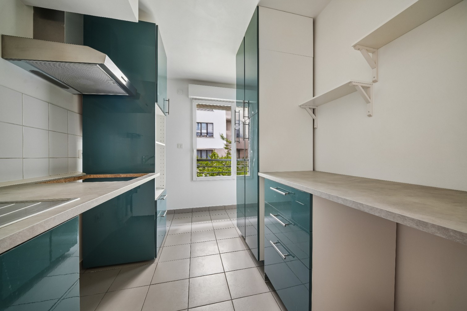 
                                                Vente
                                                 Appartement 4 pièces - Suresnes